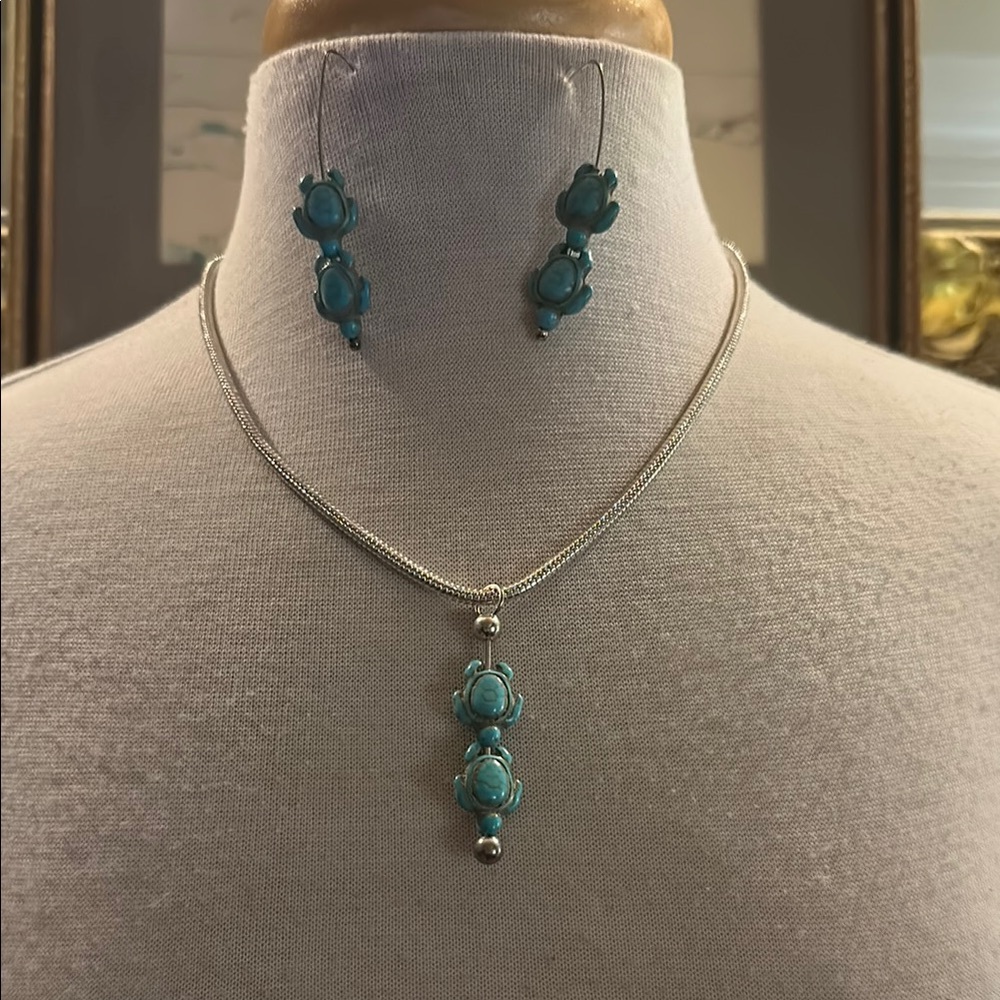 Turquoise Silver Jewelry Set - Picture 1 of 3